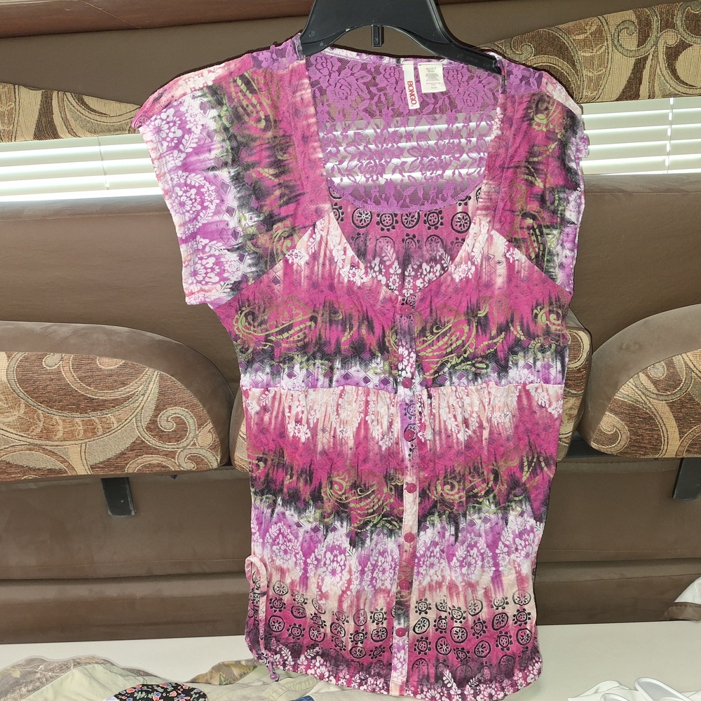 BONGO Pink and White Ruched Cap Sleeve Blouse